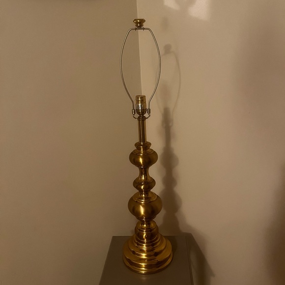 Beautiful Stiffel Lamp - Picture 2 of 5